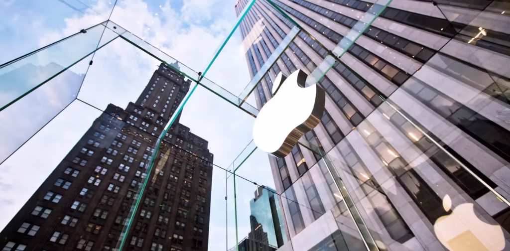 Акції Apple зростають у 2025 році та наближаються до рекордного рівням 1