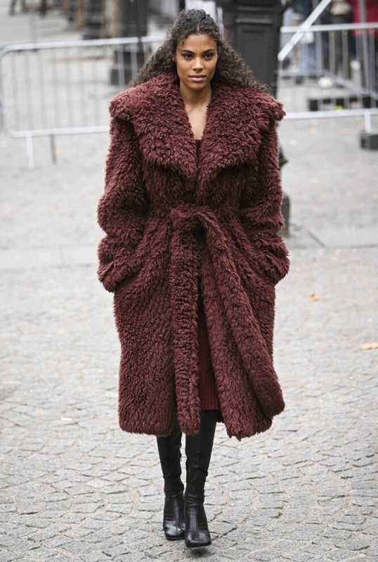 Головні тренди в жіночому зимовому одязі - що вибирати модницям 2