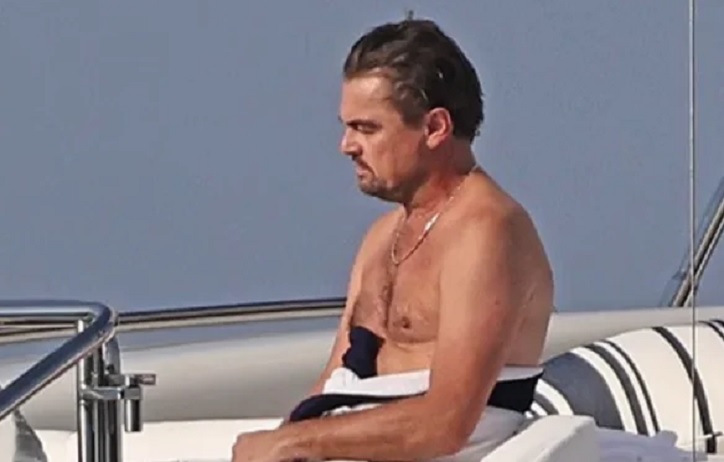 Леонардо Ді Капріо помітили на яхті в одних плавках в компанії 27-річної моделі 1