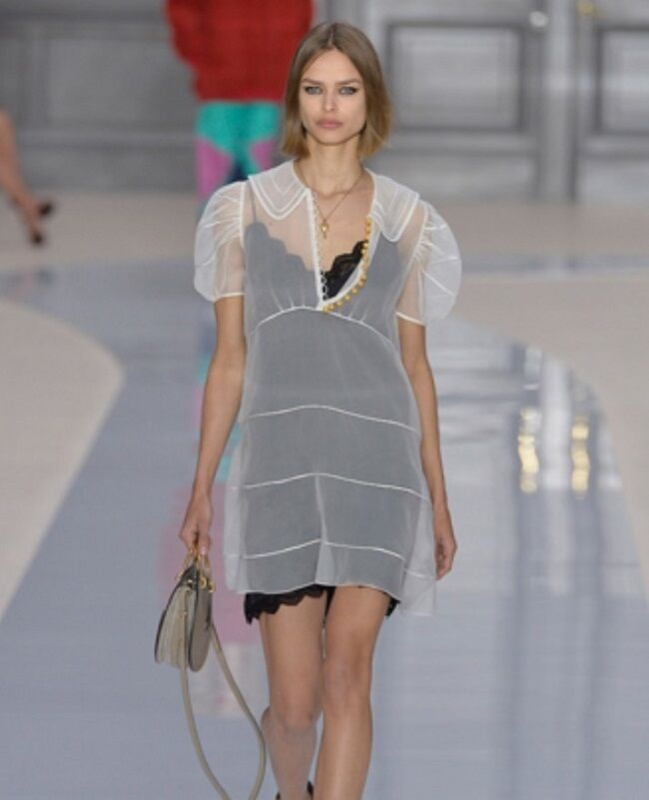 Прозорий одяг-головний модний тренд 2025: фото, як носити 4