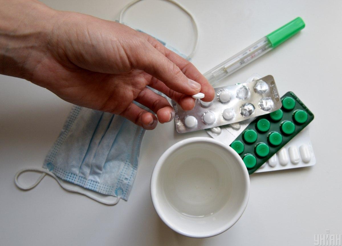 Є окремі публікації, які фіксують кореляцію між прийомом парацетамолу та аутизмом / фото 