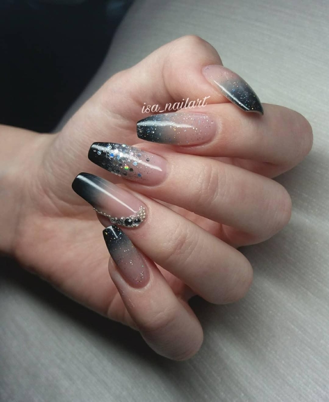 / фото instagram.com/isa_nailart