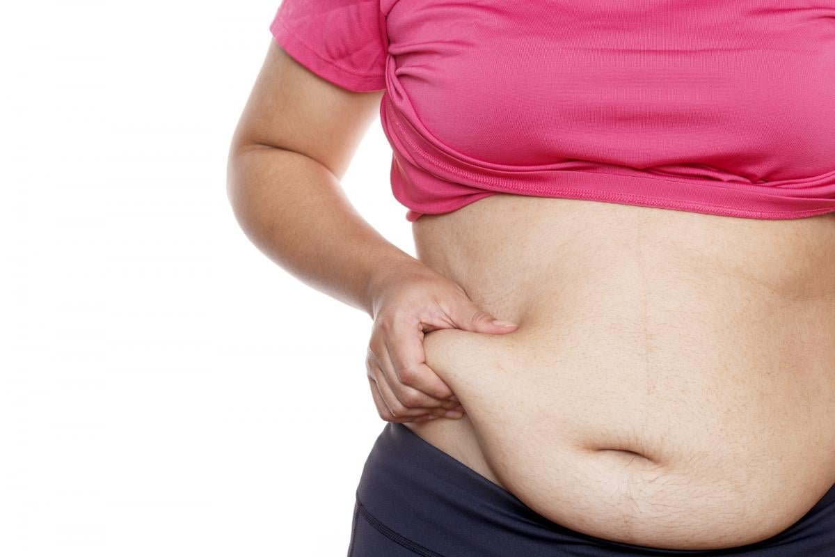 жир на животі / фото ua.depositphotos.com