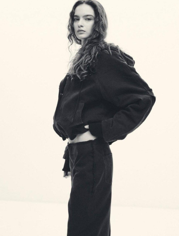 Порівнюють з донькою Моніки Белуччі: українська модель стала обличчям відомого бренду