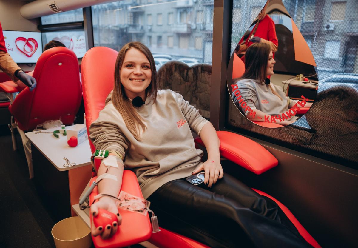 Донорський хаб 'Теплокровні' презентував інтерактивну виставку про кров і анонсував продовження 'Теплих вихідних'