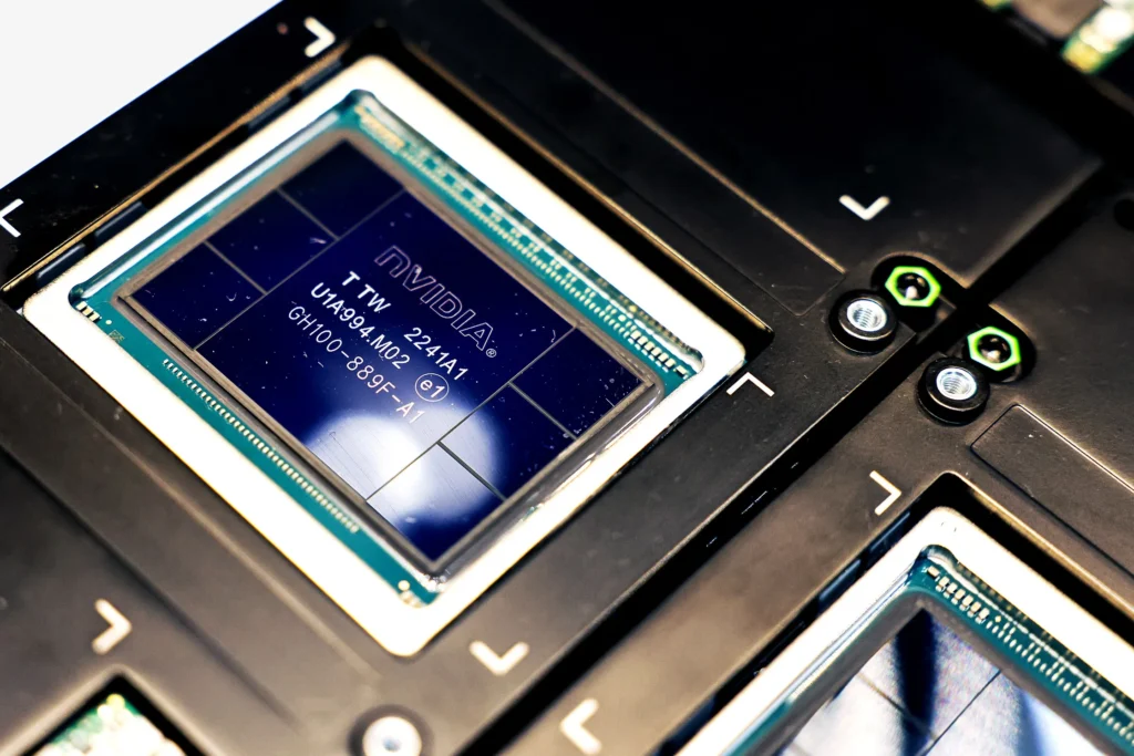 Гендиректор Nvidia Дженсен Хуань заперечує розмови про “AI-бульбашку” 3