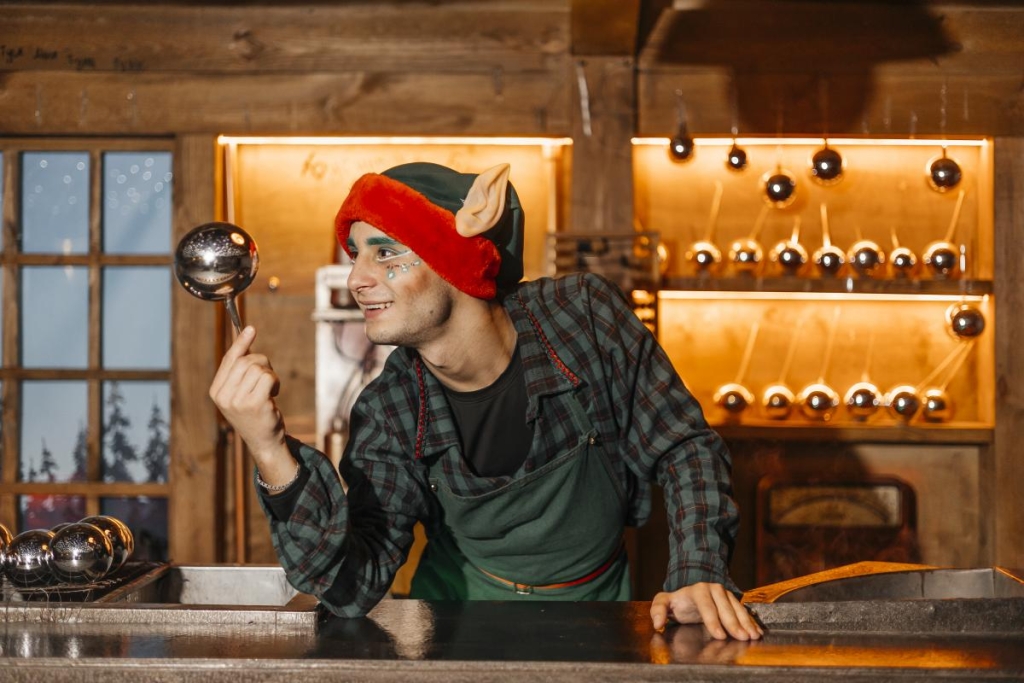 Найбільша ковзанка, Резиденція Санти та масштабні світлові інсталяції: де шукати дива на "Зимовій країні" на ВДНГ