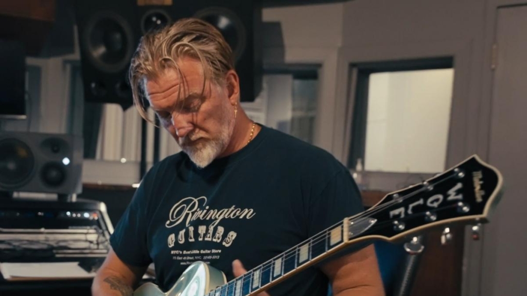 Богослужіння у зруйнованому храмі: новий кліп "Капелан" від Культурних сил (відео)