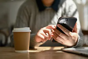 ChatGPT використовують замість лікаря - мільйони людей звертаються до чат-бота з питаннями щодо здоров'я - новини технологій 2