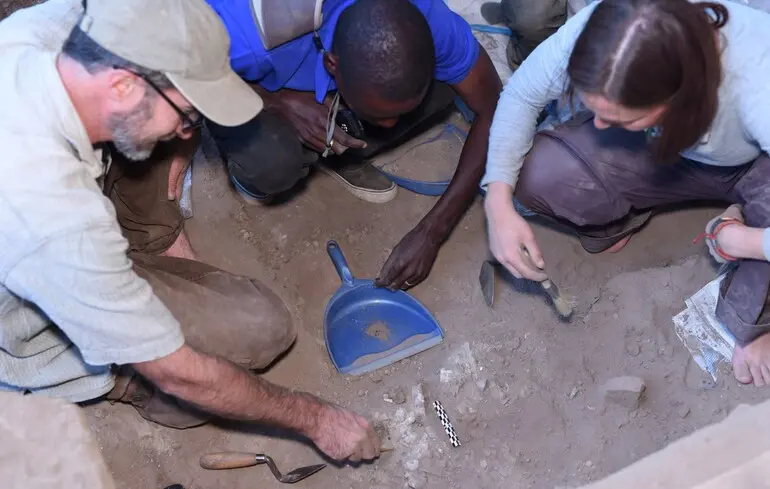 Коли почали кремувати дорослих в Африці - ритуальне багаття в Малаві стало першим доказом кремації - новини науки 1