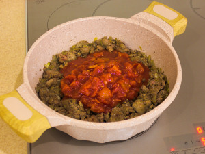 Куряча печінка в соусі з томатів і сметани 7