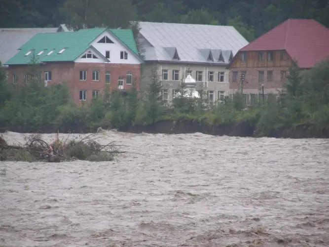 Повінь на Річці Парана: В Які Місяці Року Вона Настає та Чому 1