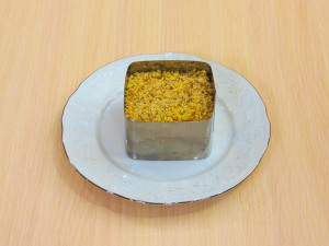 Салат з печеним курячим філе, буряком та грецькими горіхами 18