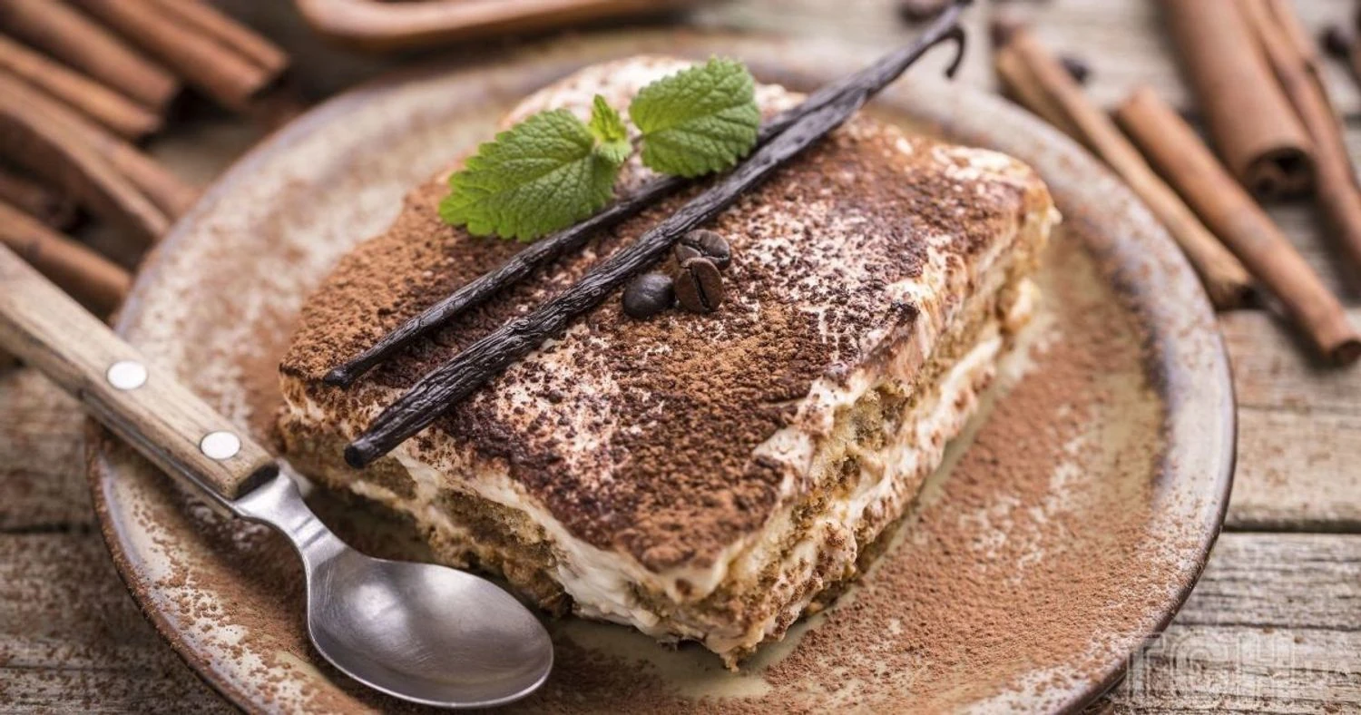 Таємниці створення ідеального тірамісу: класичний рецепт і варіант з полуницею 1