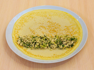 Млинці, запечені з фаршем, помідорами та моцарелою 4