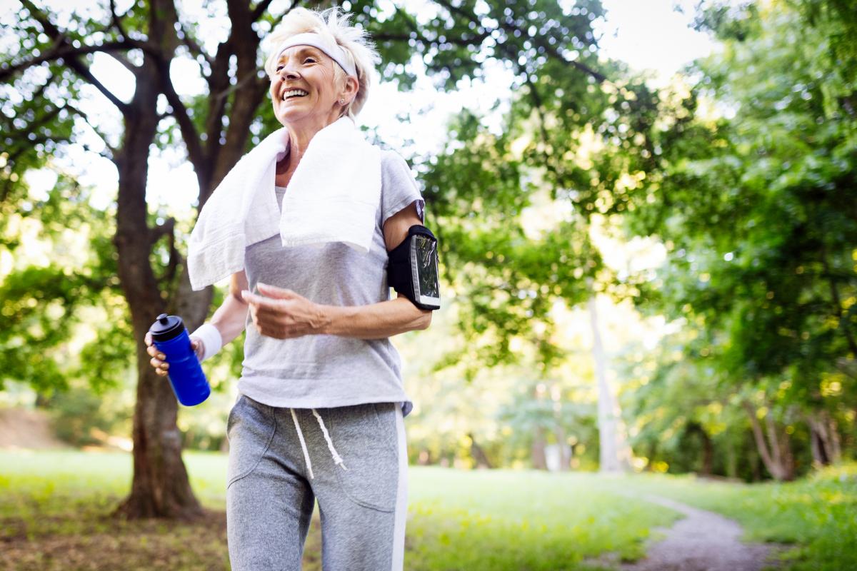 Експерти назвали найбільш надійний спосіб схуднути в животі після 60 років