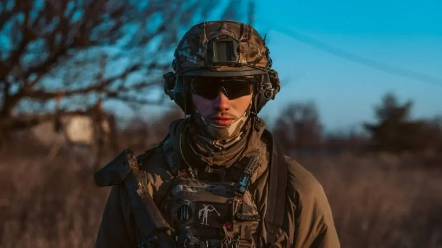 Контракт чи мобілізація: повне порівняння у 2026 році 1