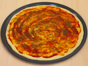 Піца з сушеними помідорами та беконом 17