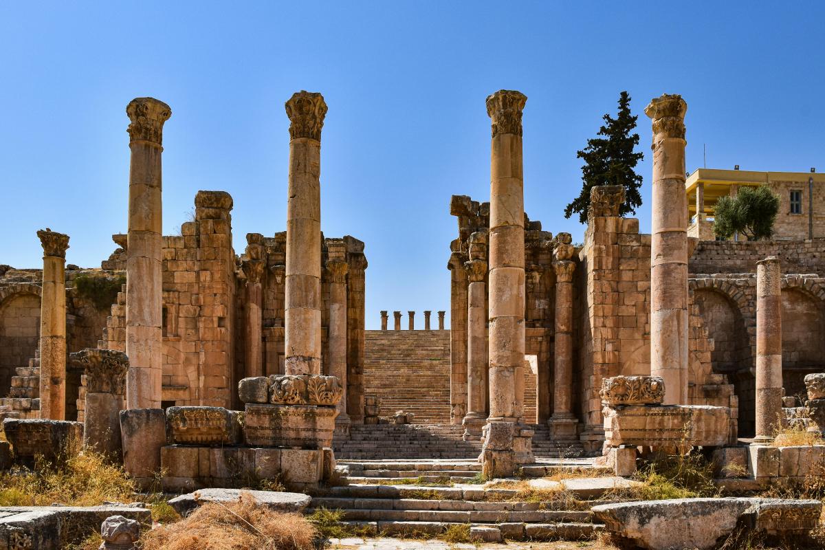 Стародавні римляни вигадали незвичний метод для лікування людських хвороб: що вони робили