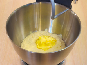 Булочки з ваніллю на жовтках 5