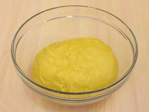 Булочки з ваніллю на жовтках 11