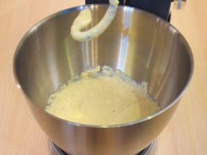 Булочки з ваніллю на жовтках 6