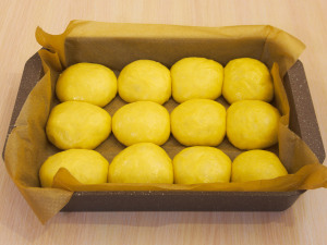 Булочки з ваніллю на жовтках 14