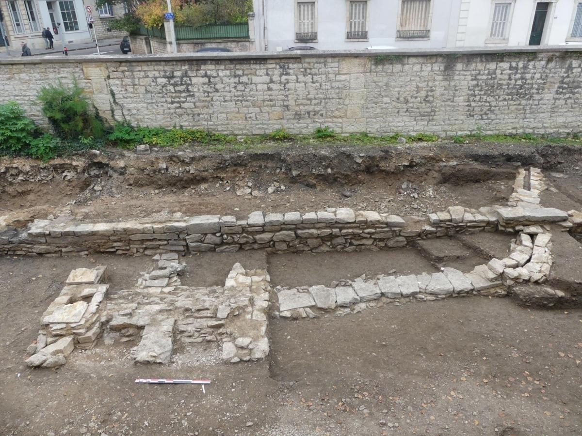 Археологи виявили незвичайні поховання кельтських воїнів: на що вони вказують 8 Археологи виявили незвичайні поховання кельтських воїнів: на що вони вказують