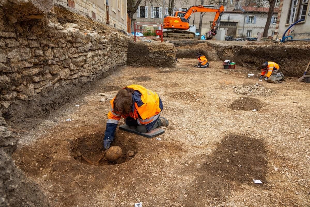 Археологи виявили незвичайні поховання кельтських воїнів: на що вони вказують 2 Археологи виявили незвичайні поховання кельтських воїнів: на що вони вказують