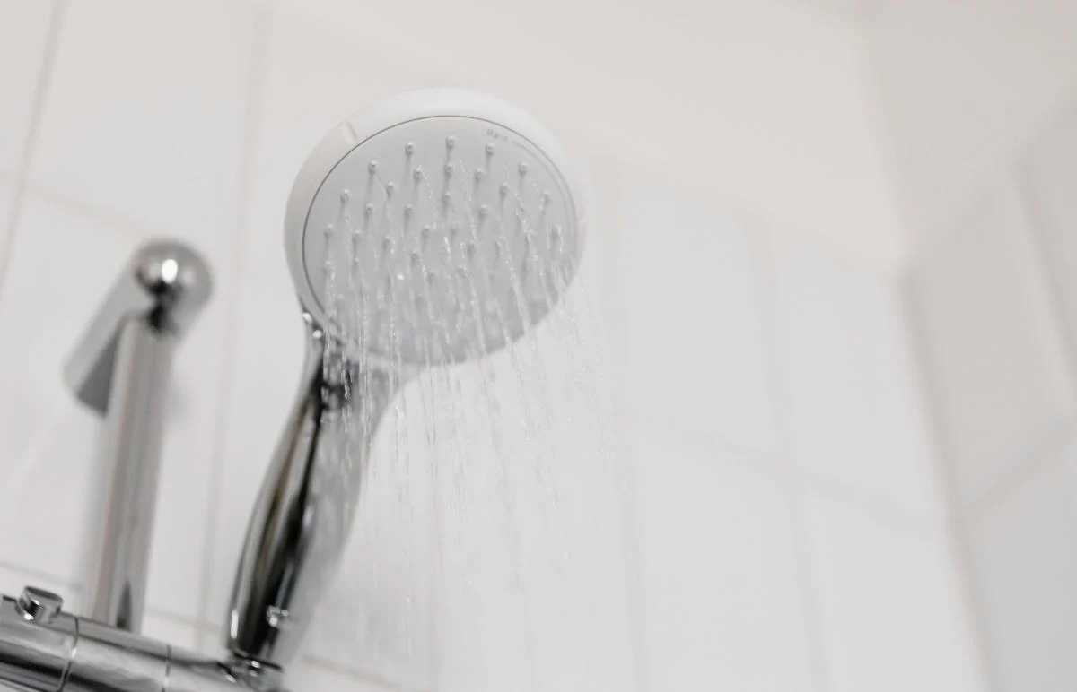 Чому люди дедалі частіше відмовляються від душу і чи корисно це 1 Чому люди дедалі частіше відмовляються від душу і чи корисно це