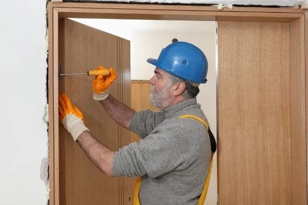 Як встановити міжкімнатні двері своїми руками 1