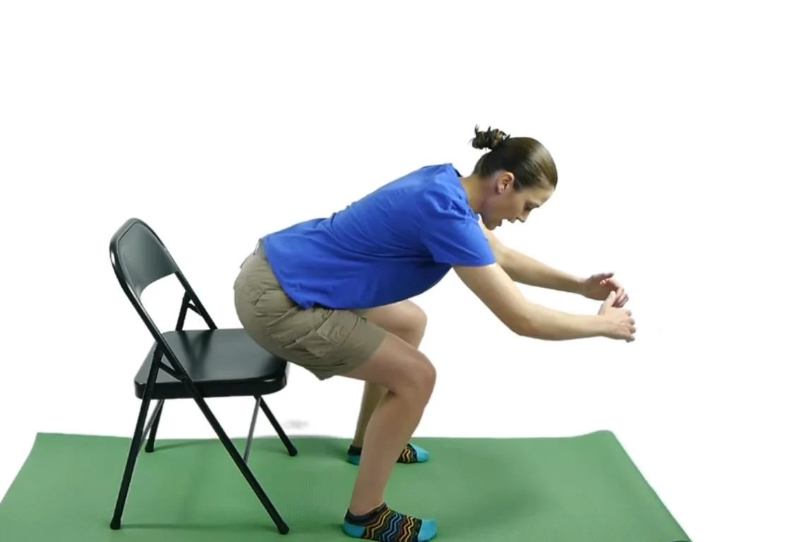 Як зберегти силу після 60: тренер назвав 5 вправ, які допомагають швидше, ніж спортзал 2 Як зберегти силу після 60: тренер назвав 5 вправ, які допомагають швидше, ніж спортзал