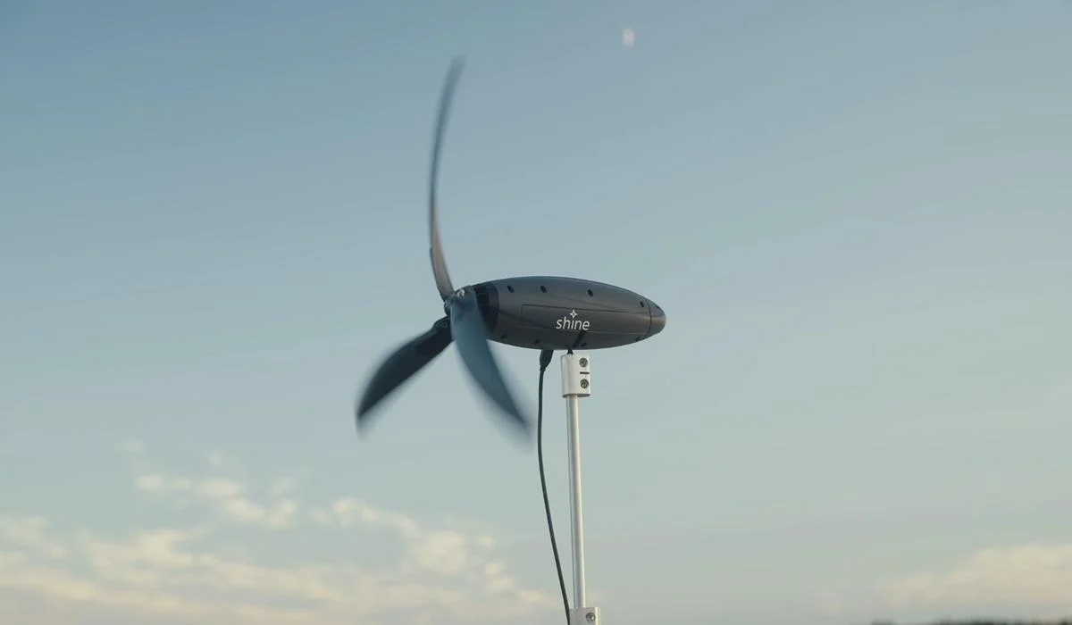 Кінець сонячним панелям: ця вітряна турбіна здатна працювати навіть вночі та під дощем