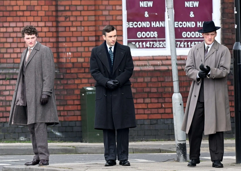 Netflix почав зйомки 7 та 8 сезонів серіалу "Гострі картузи": перші фото 9