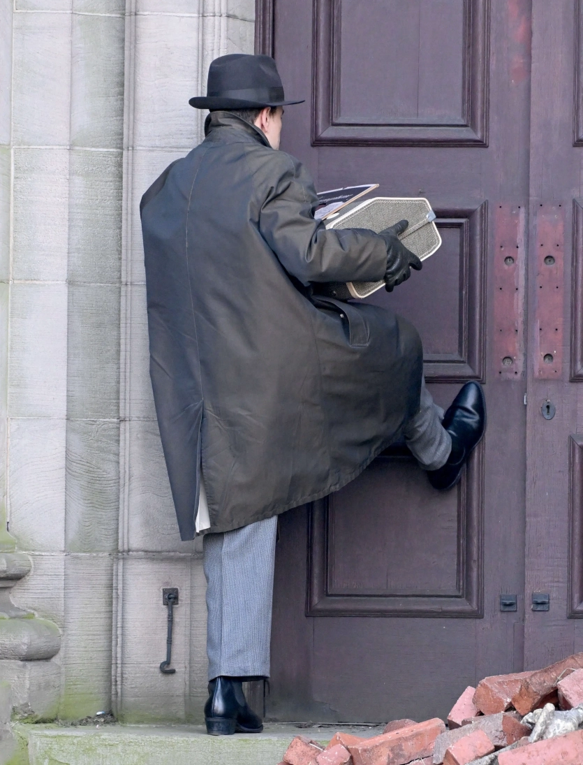 Netflix почав зйомки 7 та 8 сезонів серіалу "Гострі картузи": перші фото 4