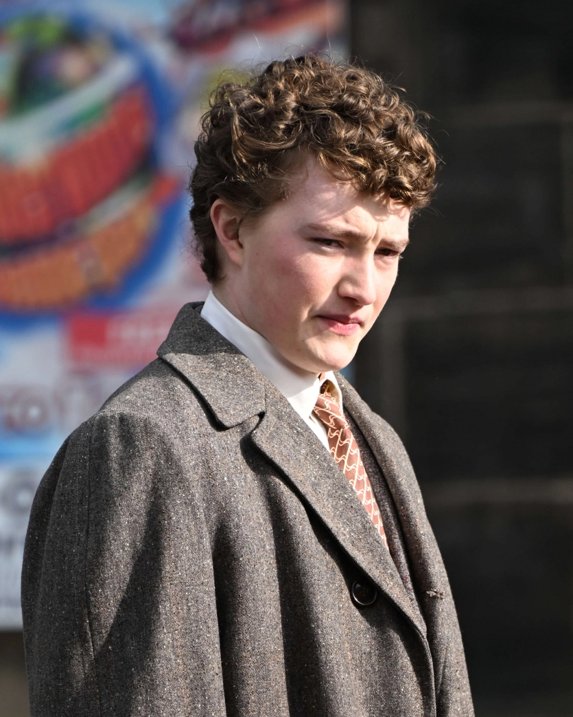 Netflix почав зйомки 7 та 8 сезонів серіалу "Гострі картузи": перші фото 8