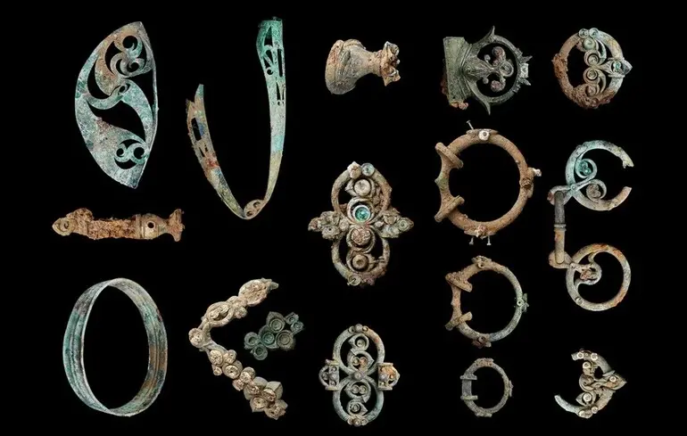 Скарб металевих виробів залізної доби змінює уявлення про стародавню Британію - фото 1