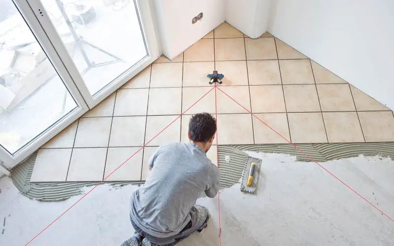 Скільки коштує покласти плитку на підлогу: розбір витрат на 2026 рік 1