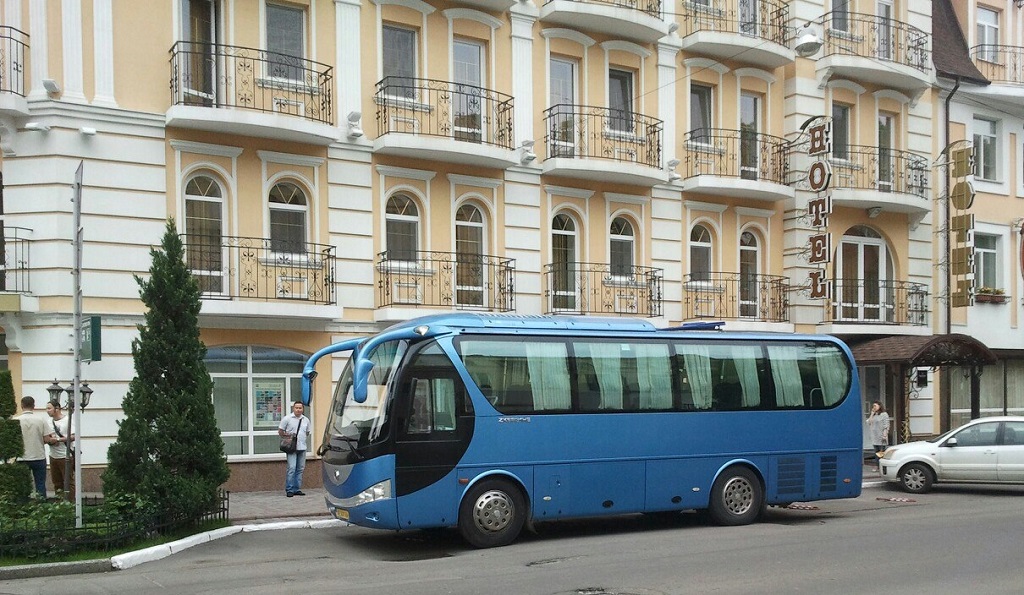 Автобусна подорож за кордон: як обрати надійного перевізника? 2 Автобусна подорож за кордон: як обрати надійного перевізника? 1