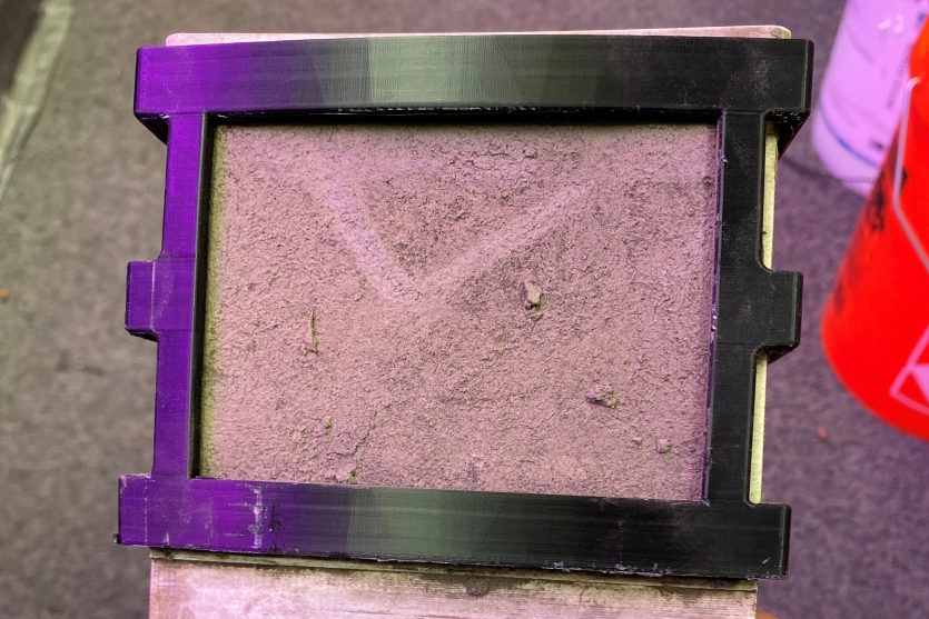 Бруд замість акумуляторів: науковці розробили новий паливний елемент на основі ґрунтових мікробів 1