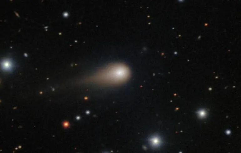 Комета PanSTARRS - коли і як спостерігати яскраву комету в квітні 2026 року 1