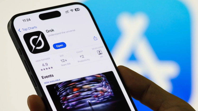 Конфлікт інтересів: Apple загрожує вилучити ШІ-чатбот Grok з App Store 1