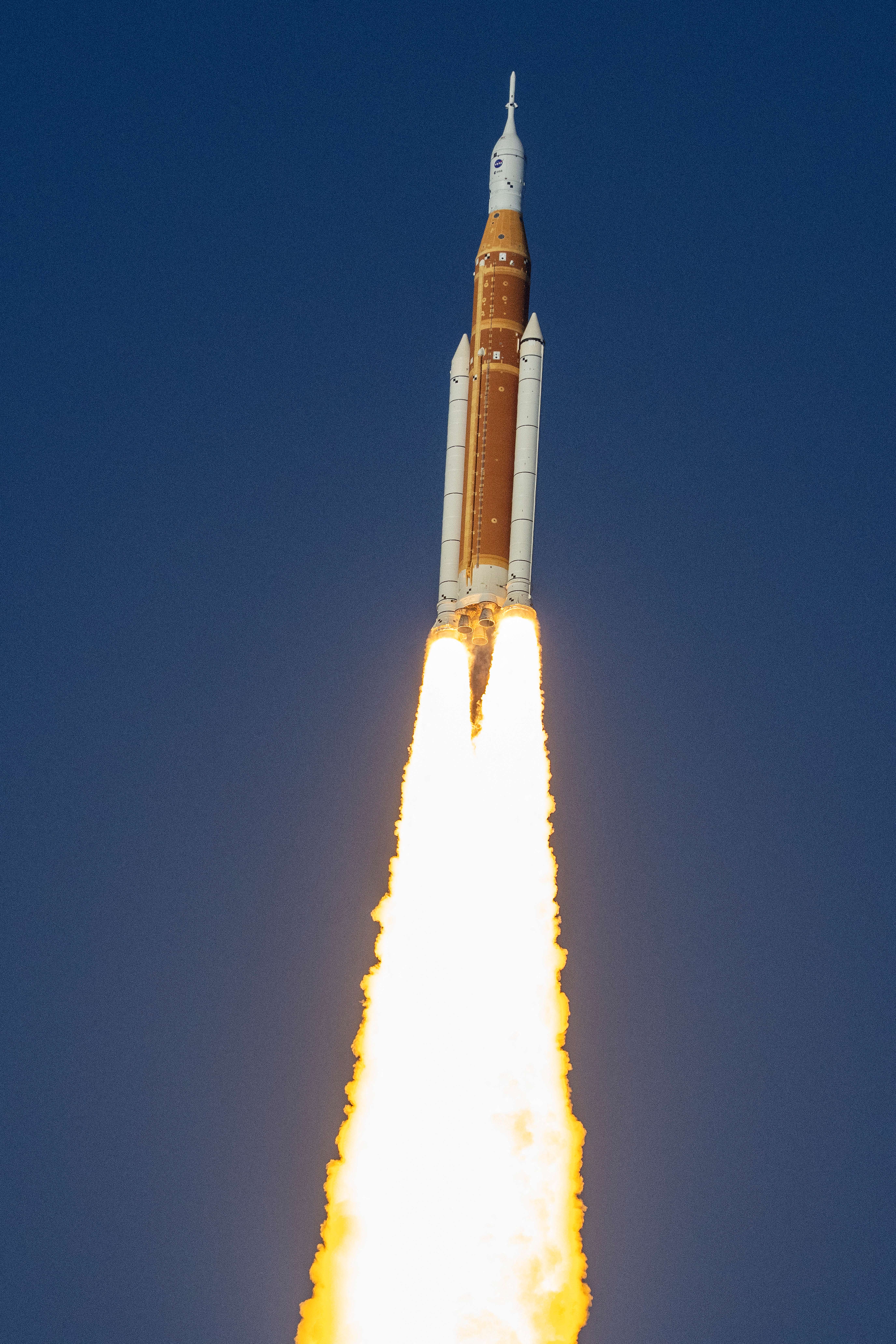 Місія Artemis II - відбувся історичний запуск корабля Orion до Місяця - фото 10