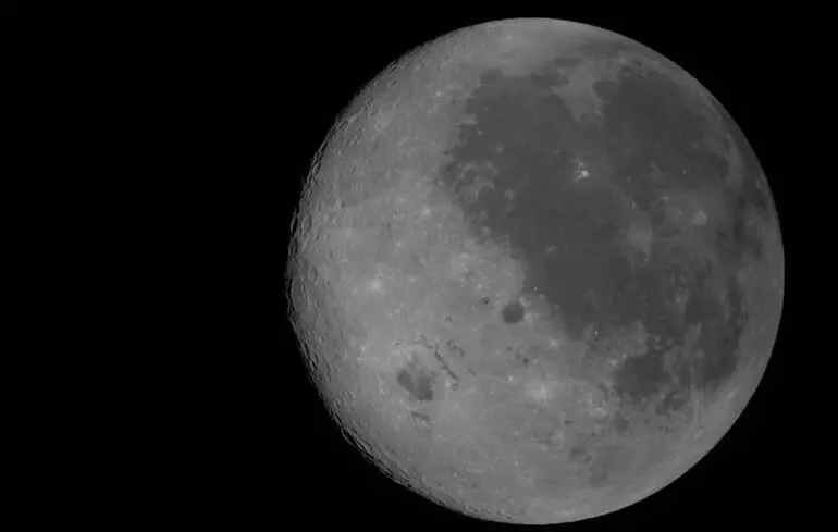 На Місяці є вода - вчені вказали на місця, де знаходяться запаси водяного льоду. 1