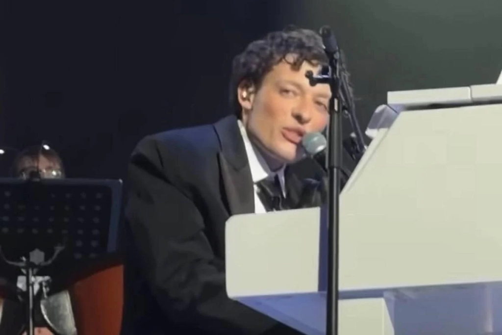 Переможці "Євробачення-2024" виконали культовий український хіт (відео) 1 Переможці "Євробачення-2024" заспівали легендарний український хіт (відео)