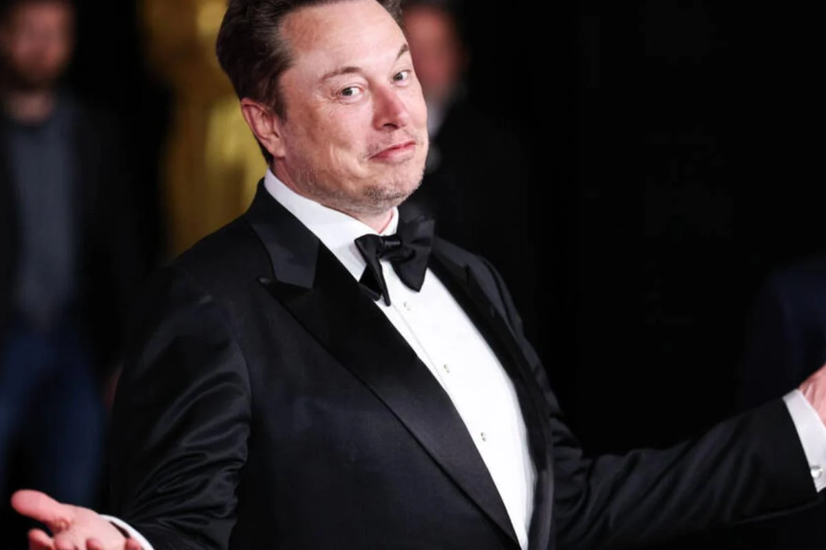 Платить $260 на день: Маск шукає працівників у Європі, які згодні працювати з дому