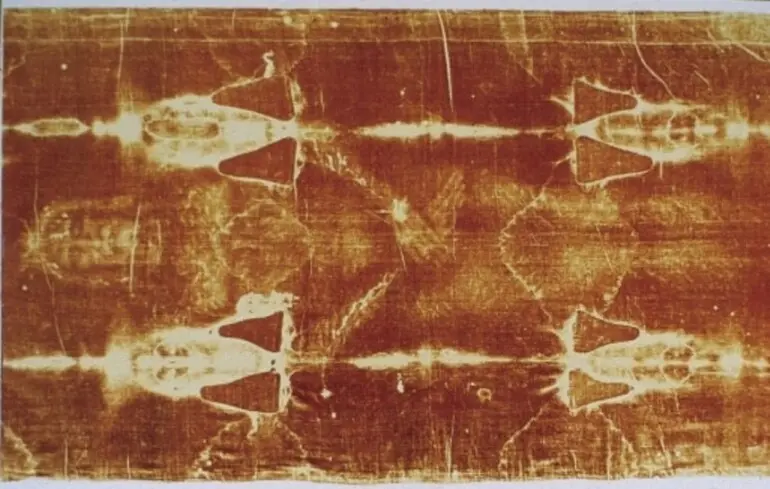 Туринська плащаниця зберегла ДНК людей, моркви та коралів - що виявили дослідники 1