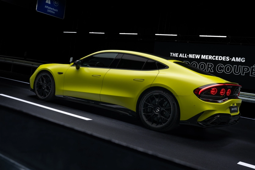 1153 к.с. і розгін за 2,1 секунди: презентовано найсильніший Mercedes-AMG в історії 5