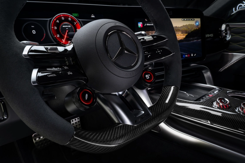 1153 к.с. і розгін за 2,1 секунди: презентовано найсильніший Mercedes-AMG в історії 14