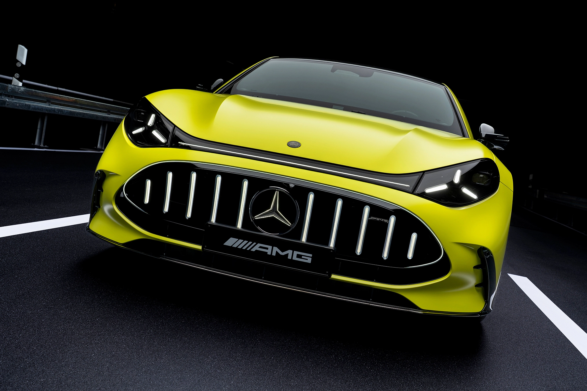 1153 к.с. і розгін за 2,1 секунди: презентовано найсильніший Mercedes-AMG в історії 4